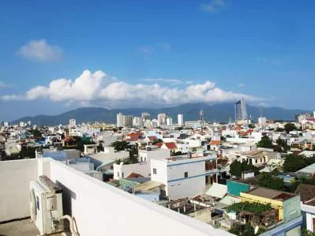 오메가 다낭 비치 호텔 외부 사진